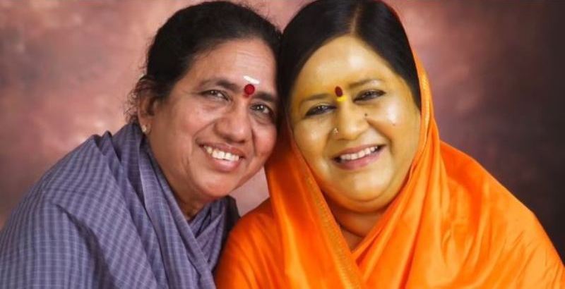 Amma Sri Karunamayi and her sister, Akkayya