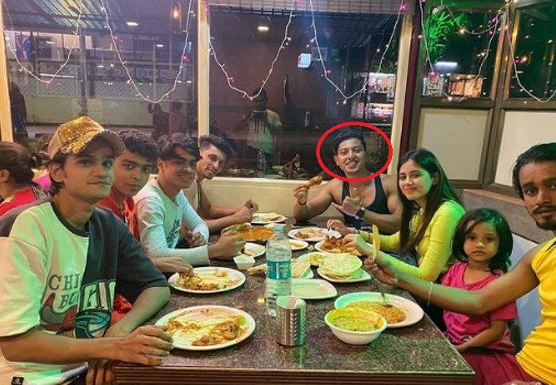 An image shared by a restaurant's Instagram handle in which Sohail Shaikh was spotted eating chicken