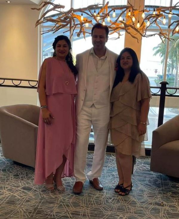 Aryan Vaid with Sheetal (left) and Poonam (right) - A picture from Aryan's wedding day with Erin Anne Warren