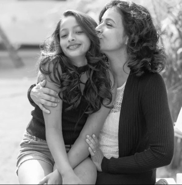 Manjula with her daughter Jhanavi