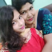 Niharika Chouksey with her mother