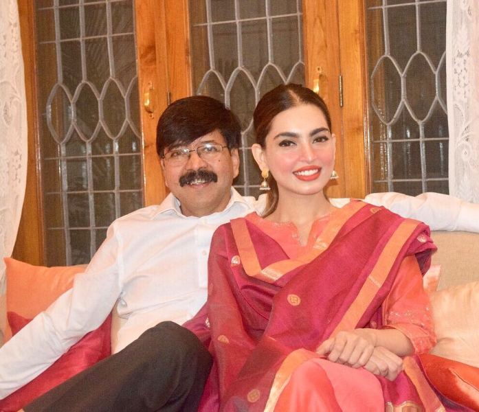 Niharika Thakur with her father