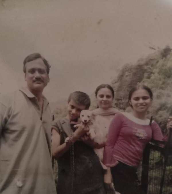 Rashika Pradhan with her family