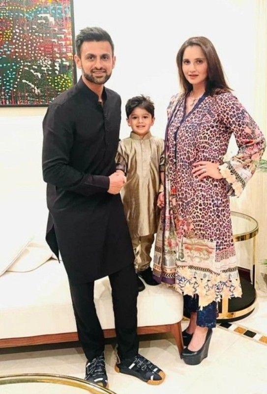 Shoaib Malik with his wife Sania Mirza and son Izhaan Mirza Malik