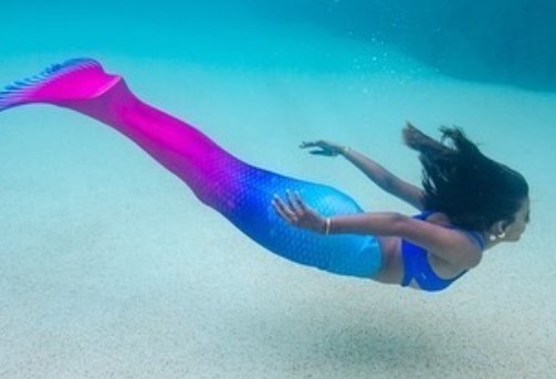 Shrea Prasad while swimming underwater