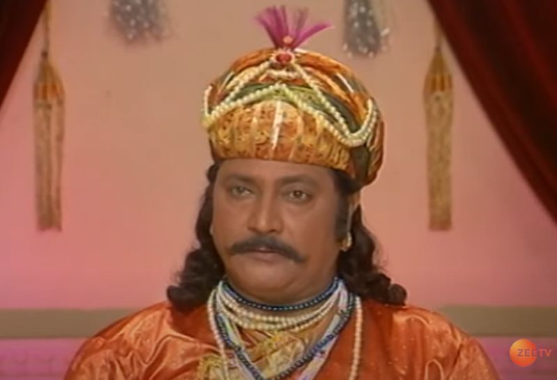 Vikram Gokhale as Akbar in a still from the Hindi television show Akbar Birbal (1990) on Zee TV