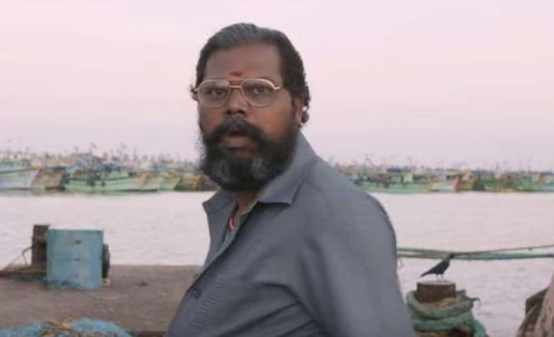 Vivek Prasanna in the film 'Vikram Vedha' (2017) as Ravi