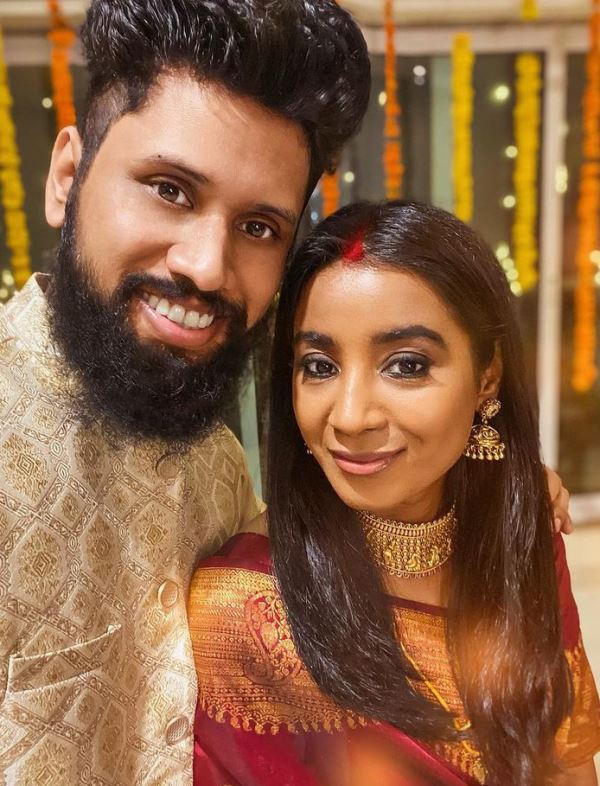 A wedding day image of Shilpa Rao and Ritesh Krishnan