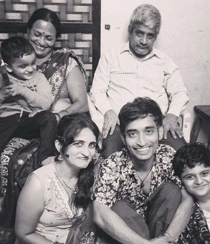 Abhay Chintamani Mishr with his family