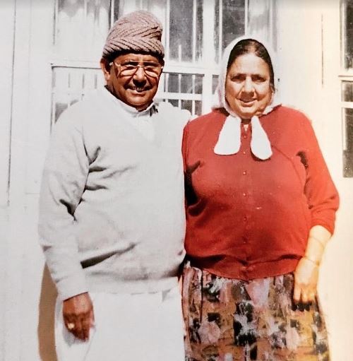Mukesh Agnihotri's parents