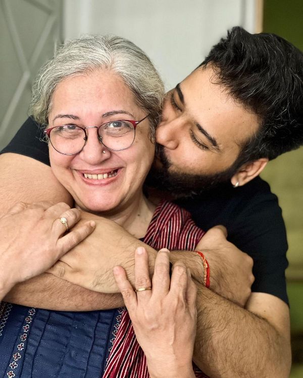 Siddharth Amit Bhavsar with his mother Dinaz Kalwachwala