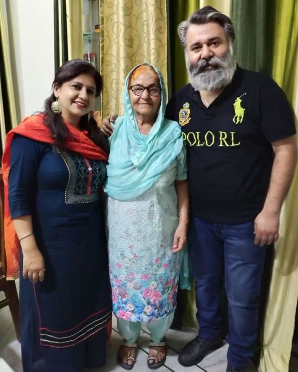 Sukhpal Singh with his mother and sister