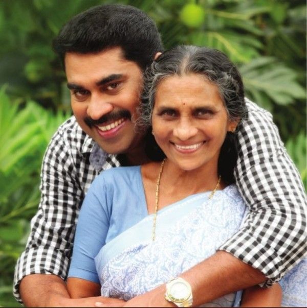 Suraj Venjaramoodu with his mother