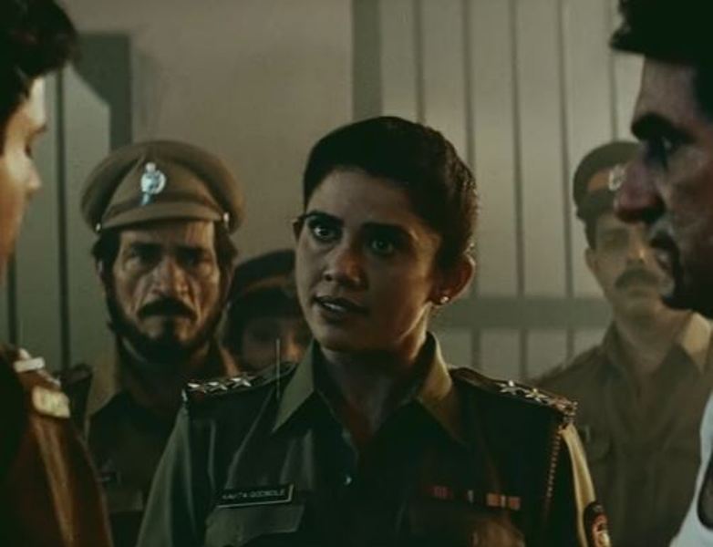 Tinaa Ghaai as Inspector Kulkarni in the film 'Vidhyaarthi: The Power of Students' (2006)