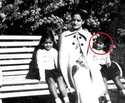 A childhood picture of Simi Garewal with her mother and sister