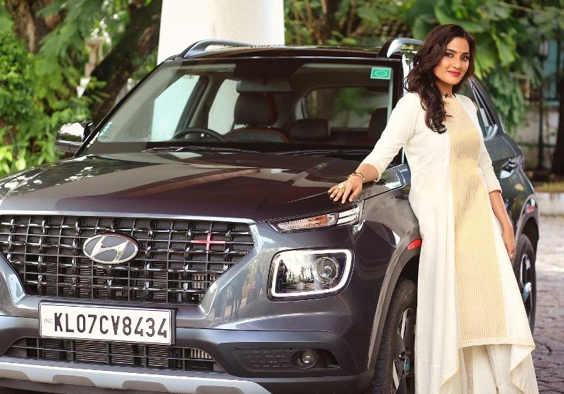 Aditi Ravi with her Hyundai Venue