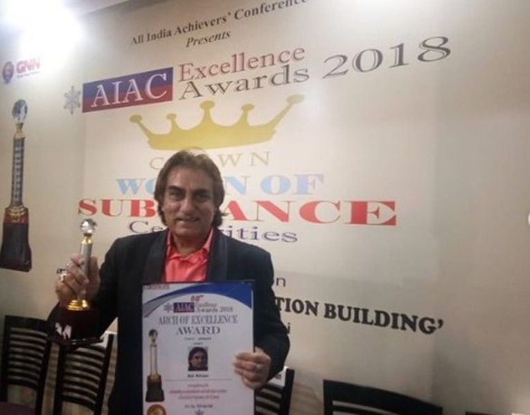 Ali Khan after winning AIAC Award for Individual Achievements & Nation Building