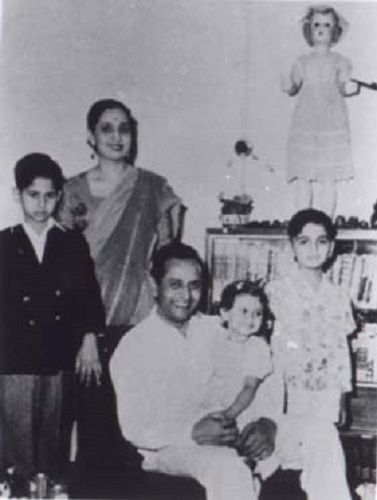 An old picture of Pran with his family members