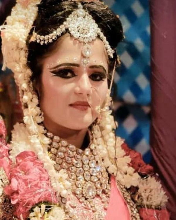 Anjali Raghav portraying the Hindu Goddess Sita