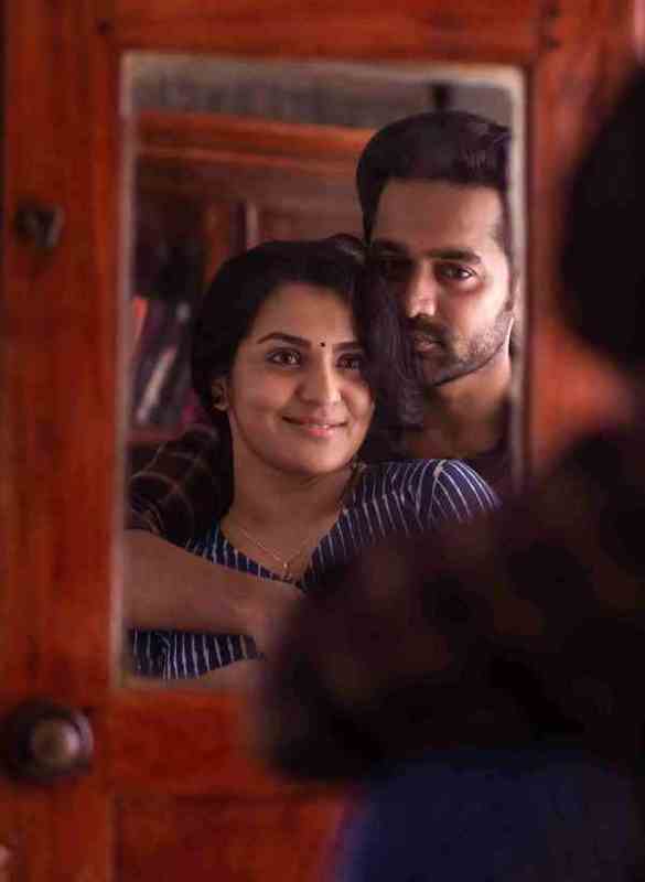 Asif Ali with Parvathy in Uyare