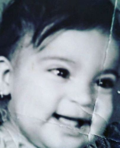 Dolly Bindra's childhood picture