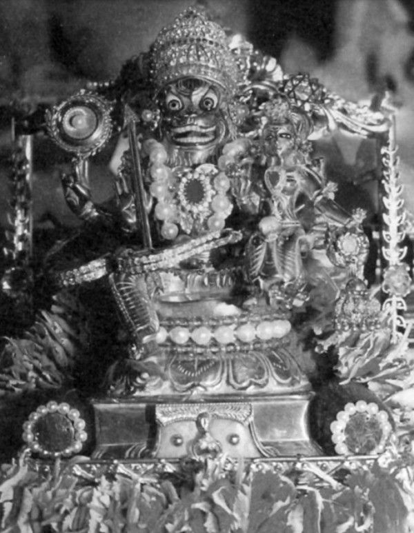Indradyumna Swami's deity Sri Sri Lakshmi-Narsimha