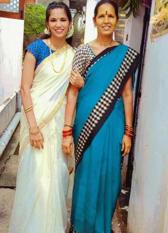 Jyothi Yarraji (left) with her mother, Kumari
