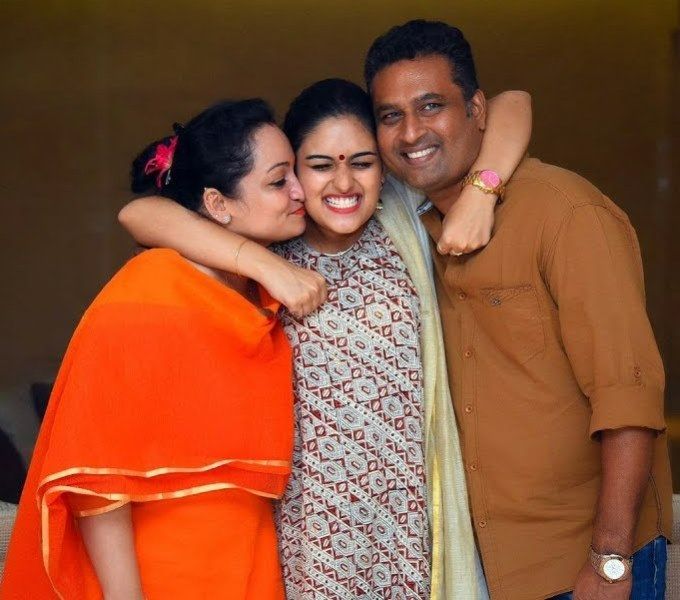 Prayaga Martin with her parents