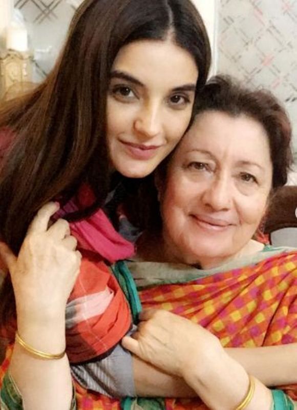 Sadia Khan with her mother