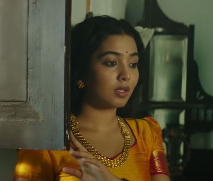 Shivathmika Rajashekar as Devaki in the film 'Dorasani' (2019)