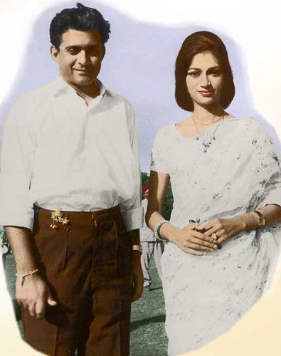 Simi Garewal with her ex-boyfriend Shatrushalyasinhji Digvijaysinhji (Maharaja of Jamnagar)