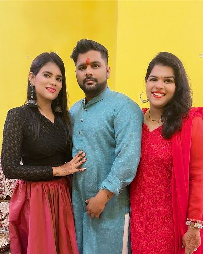 Swati Tiwari with her siblings