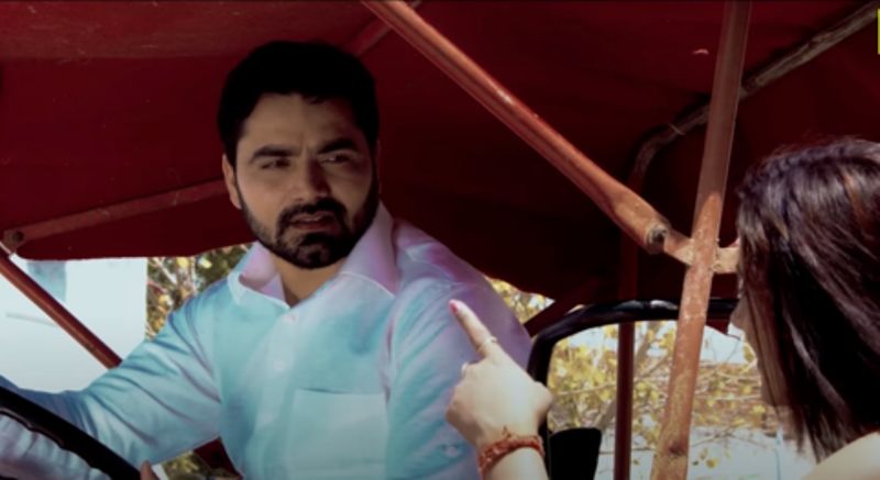 Vicky Kajla in a still from his debut music video Desi Rahn De (2016)