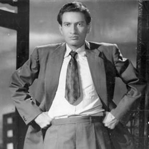 Vijay Anand as Sunil in the film 'Agra Road' (1957)