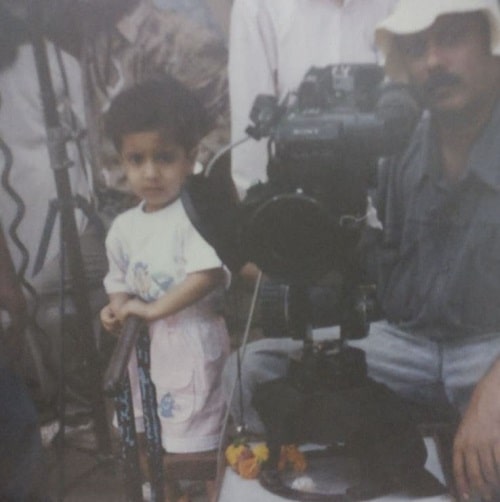 A childhood picture of Jatin Arora on the sets of a TV serial