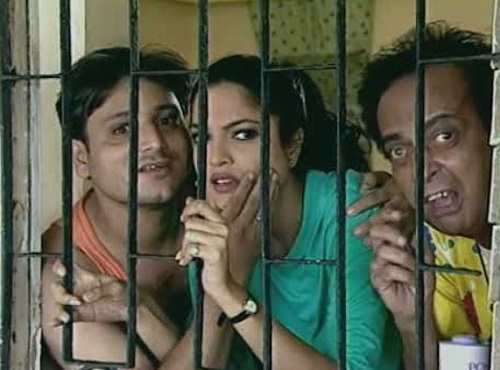A still from the TV serial 17 Sherly Road