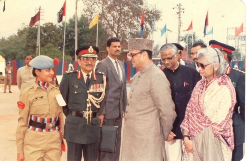 D Roopa (as Best National Cadet Corps (NCC) cadet) with the then Prime Minister V. P. Singh and Minister for Science & Technology Sri Raja Ramanna, representing Karnataka in New Delhi on Republic Day