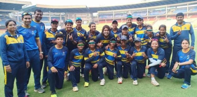 Deepti Sharma with her Bengal Women teammates