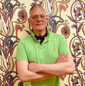 Giles Deacon Wiki, Height, Age, Girlfriend, Family, Biography & More