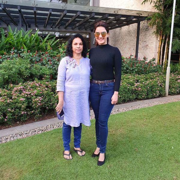 Honey Rose with her mother, Rose Varghese