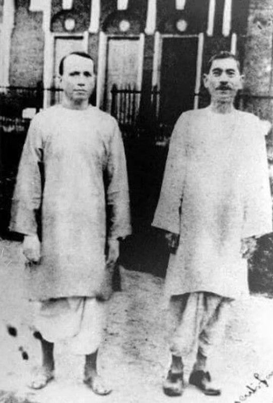Jaishankar Prasad with Munshi Premchand