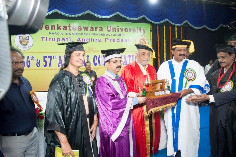 Kamlesh Patel receiving the honorary doctorate from Sri Venkateswara University in Tirupati