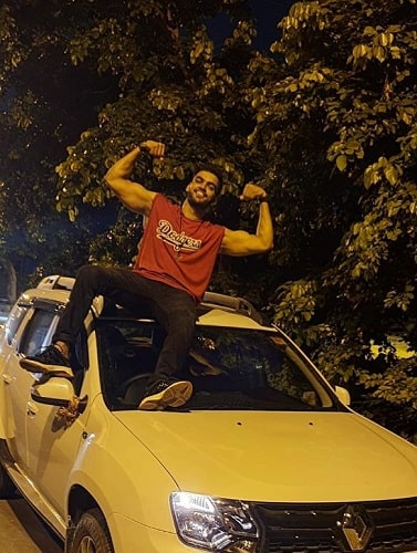 Kashish Thakur Pundir with his car