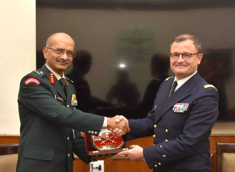 M. V. Suchindra Kumar with Rear Admiral Emmanuel Slaars, Commander of the French Joint Forces in the Indian Ocean Region, discussing bilateral military issues