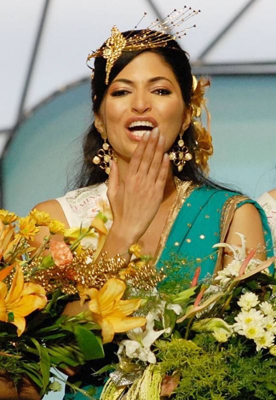 Parvathy Omanakuttan crowned as the Femina Miss India 2008