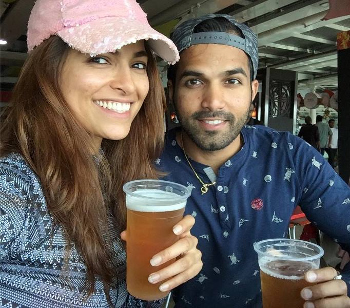 Parvathy Omanakuttan with her brother drinking beer