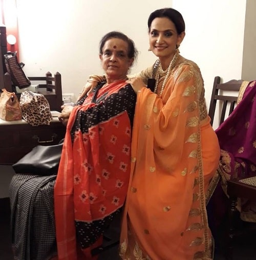 Rajeshwari Sachdev and her mother