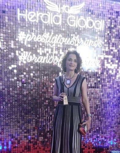Rajeshwari Sachdev with her Herald Global Award