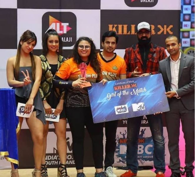 Tanya Abrol as Girl of the Match at Box Cricket League (BCL) (2018)