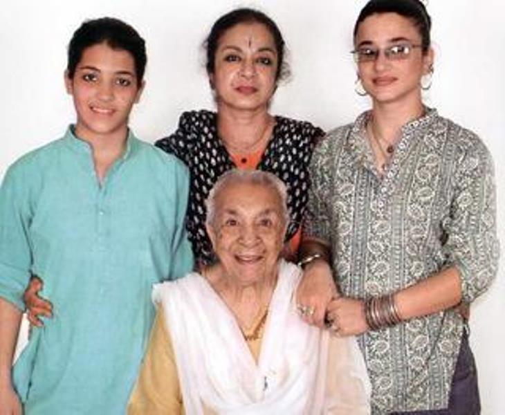 Zohra Segal with Kiran Segal, Sujata Segal, and Madhyama Segal (From left - great-granddaughter Madhyama, daughter Kiran, and granddaughter Sujata)
